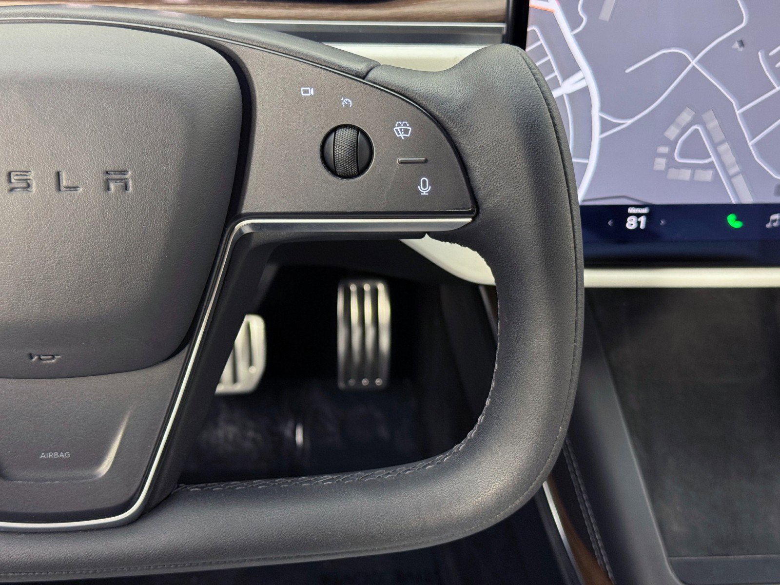 Used 2022 Tesla Model S image 21