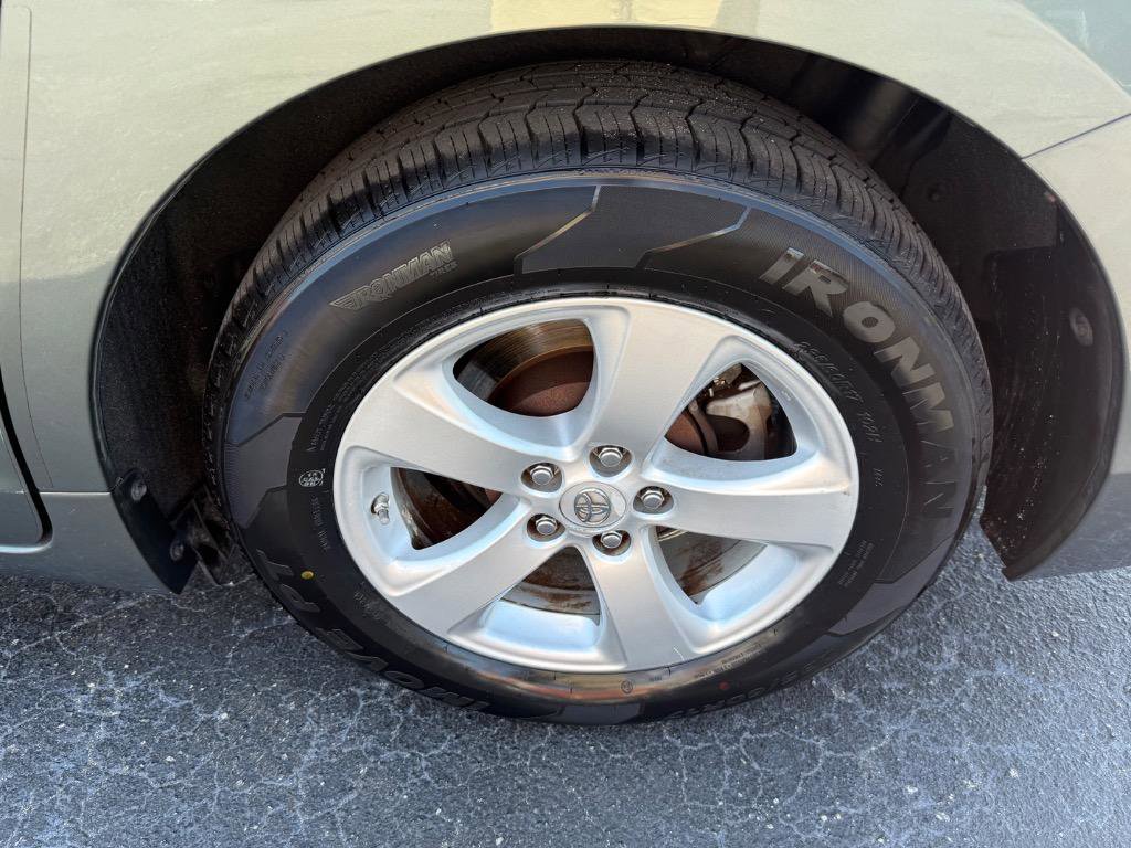 Used 2014 Toyota Sienna LE image 21