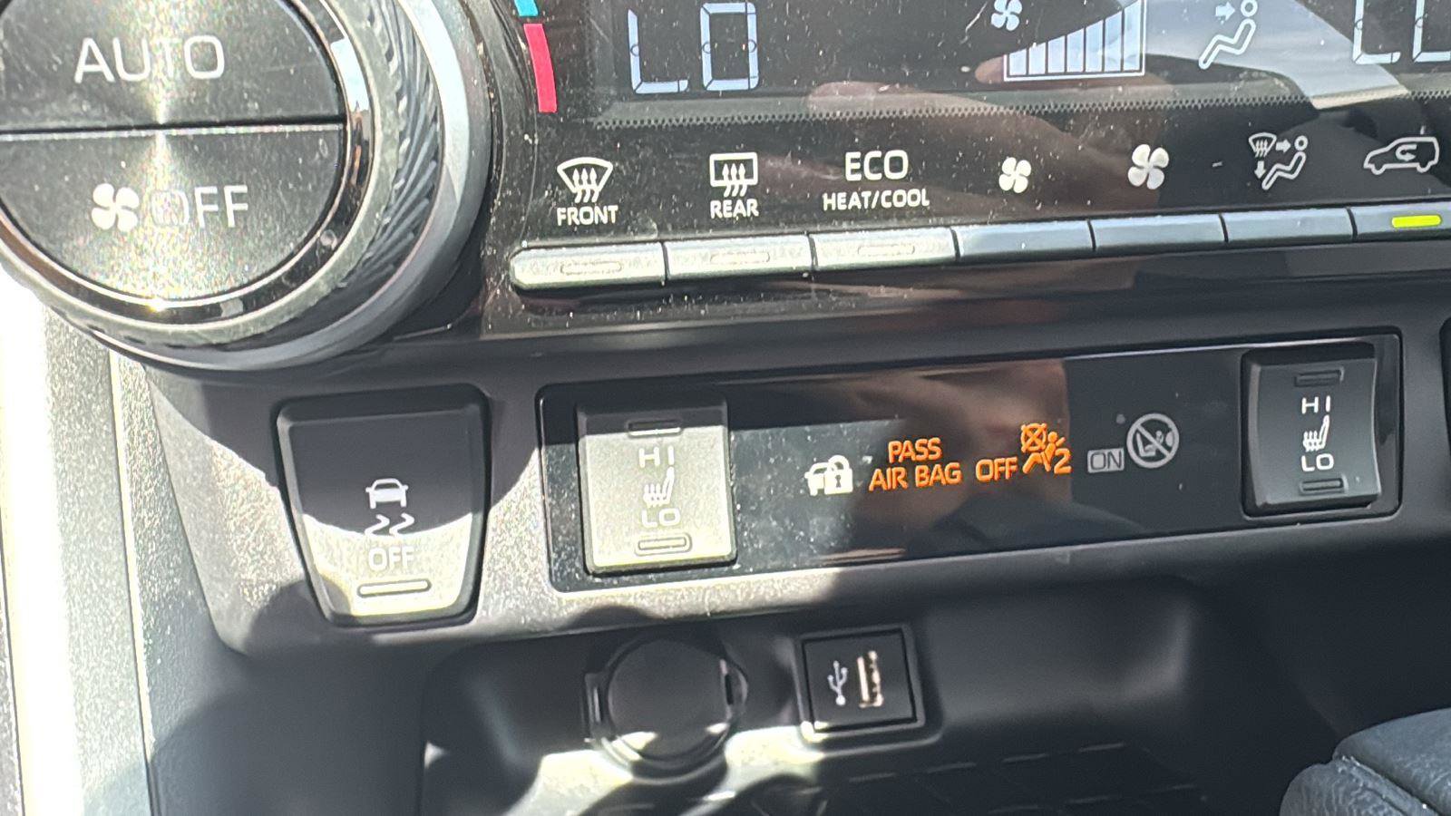 Certified 2025 Toyota RAV4 XLE w/ Convenience Package image 21