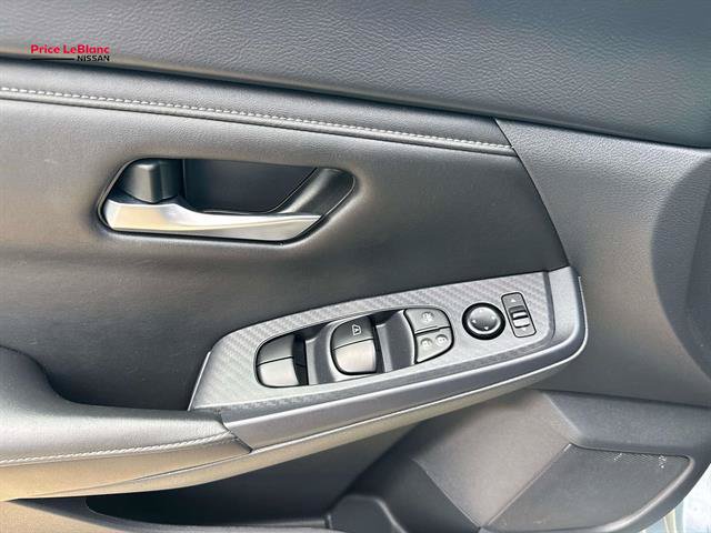 Used 2024 Nissan Sentra SV FWD image 19