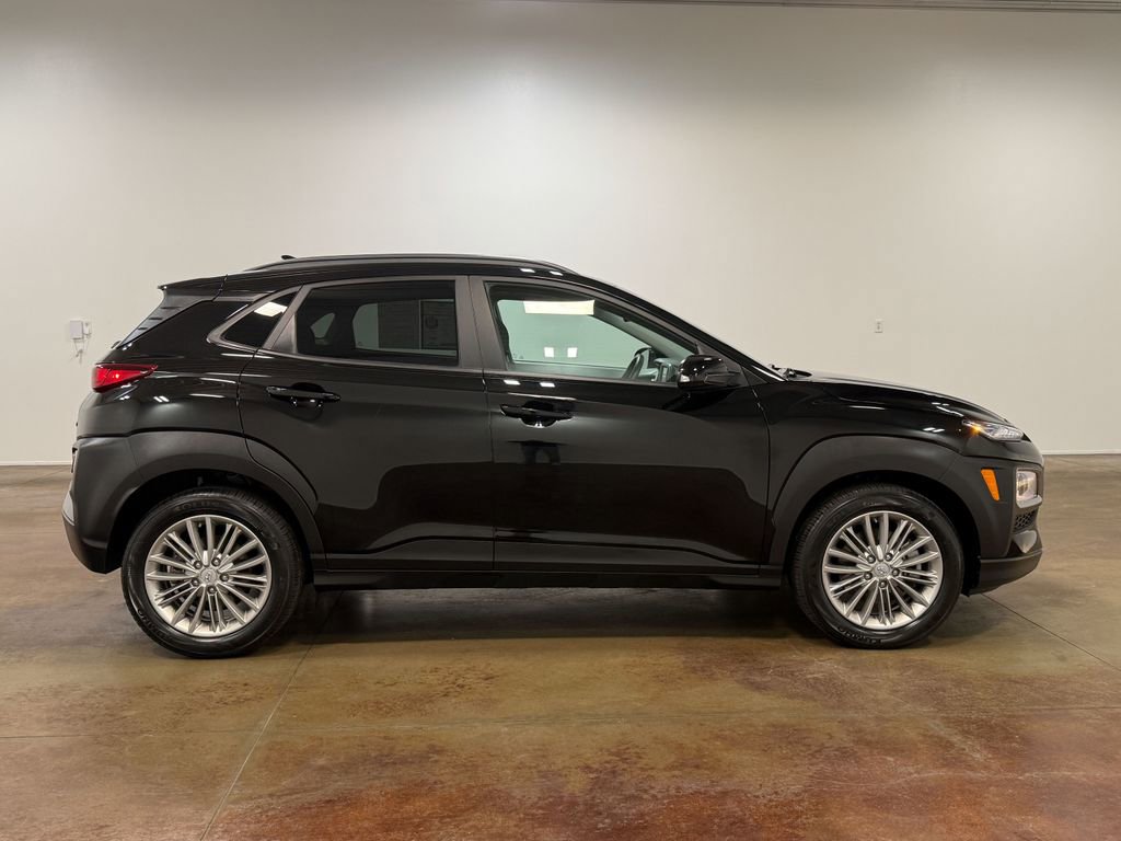 Used 2021 Hyundai Kona SEL Plus AWD/4WD image 23