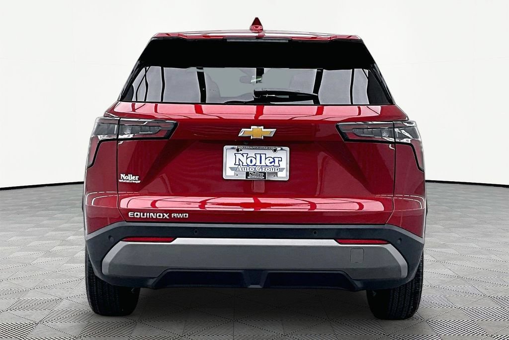 Used 2026 Chevrolet Equinox LT AWD/4WD image 4