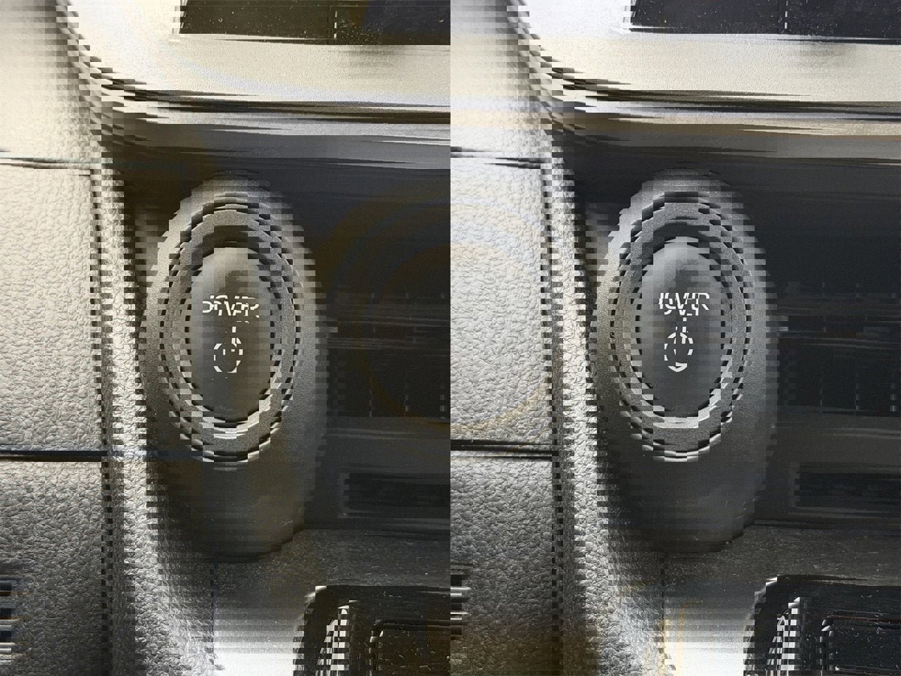 Used 2024 Toyota Prius LE image 22