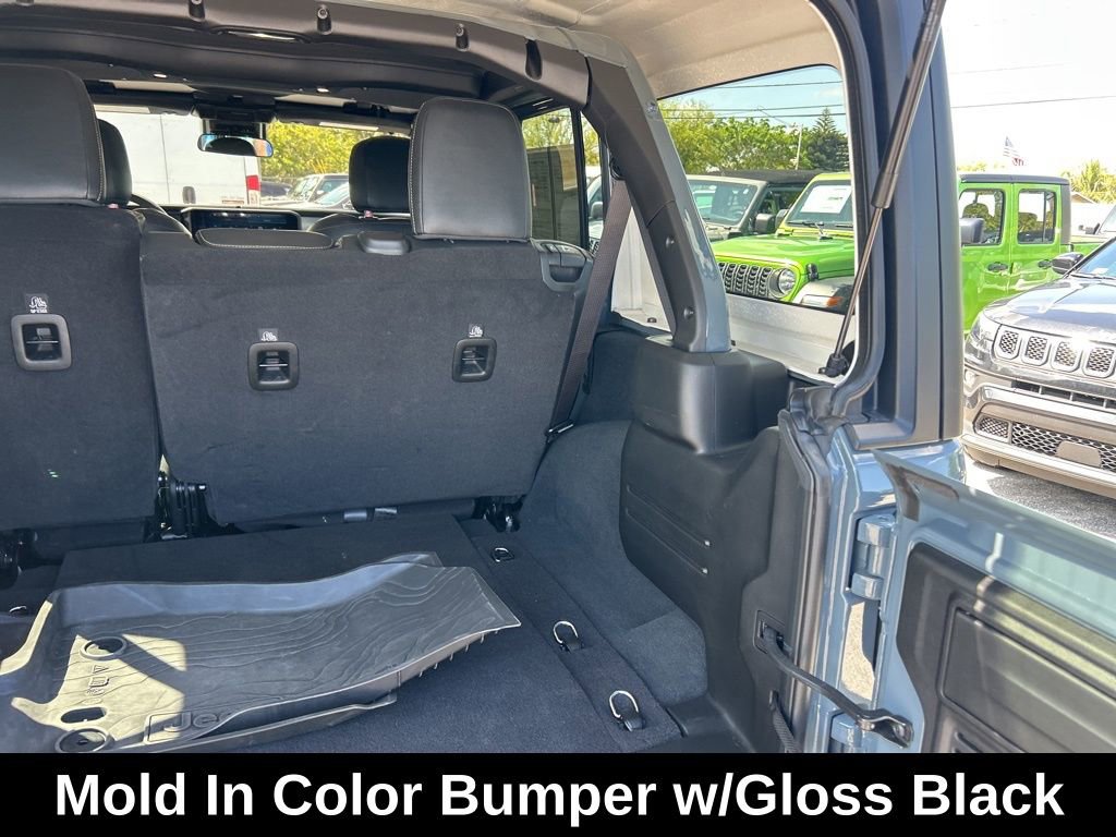 Used 2024 Jeep Wrangler Willys image 33