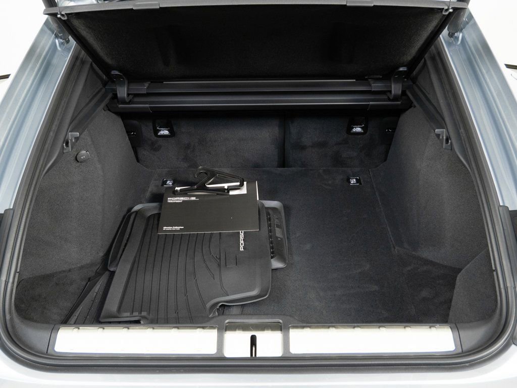 New 2026 Porsche Panamera image 30