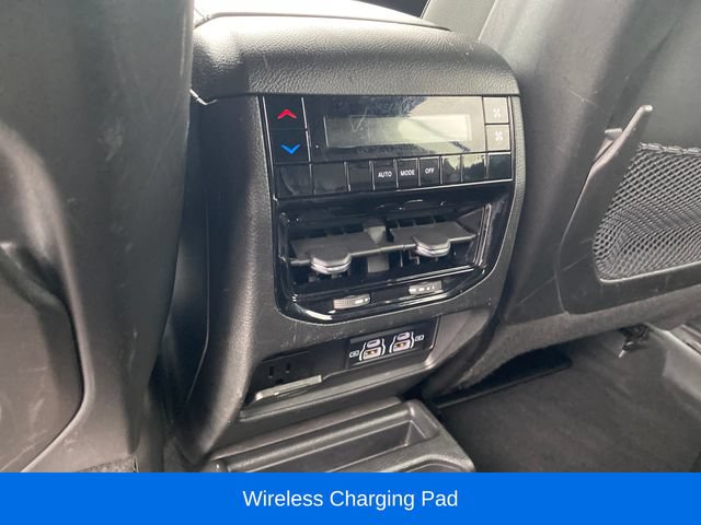 Used 2023 Jeep Grand Cherokee L Laredo RWD image 19