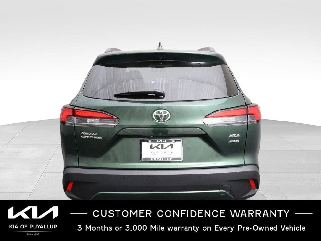 Used 2022 Toyota Corolla Cross XLE w/ Convenience Package AWD/4WD image 6