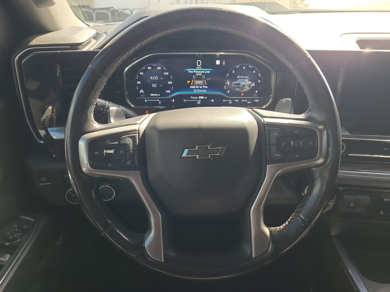 Used 2022 Chevrolet Silverado 1500 LT Trail Boss w/ Convenience Package II AWD/4WD image 17