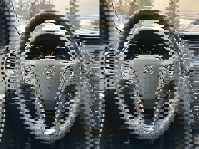 Used 2015 Hyundai Santa Fe Sport w/ Option Group 02 image 7