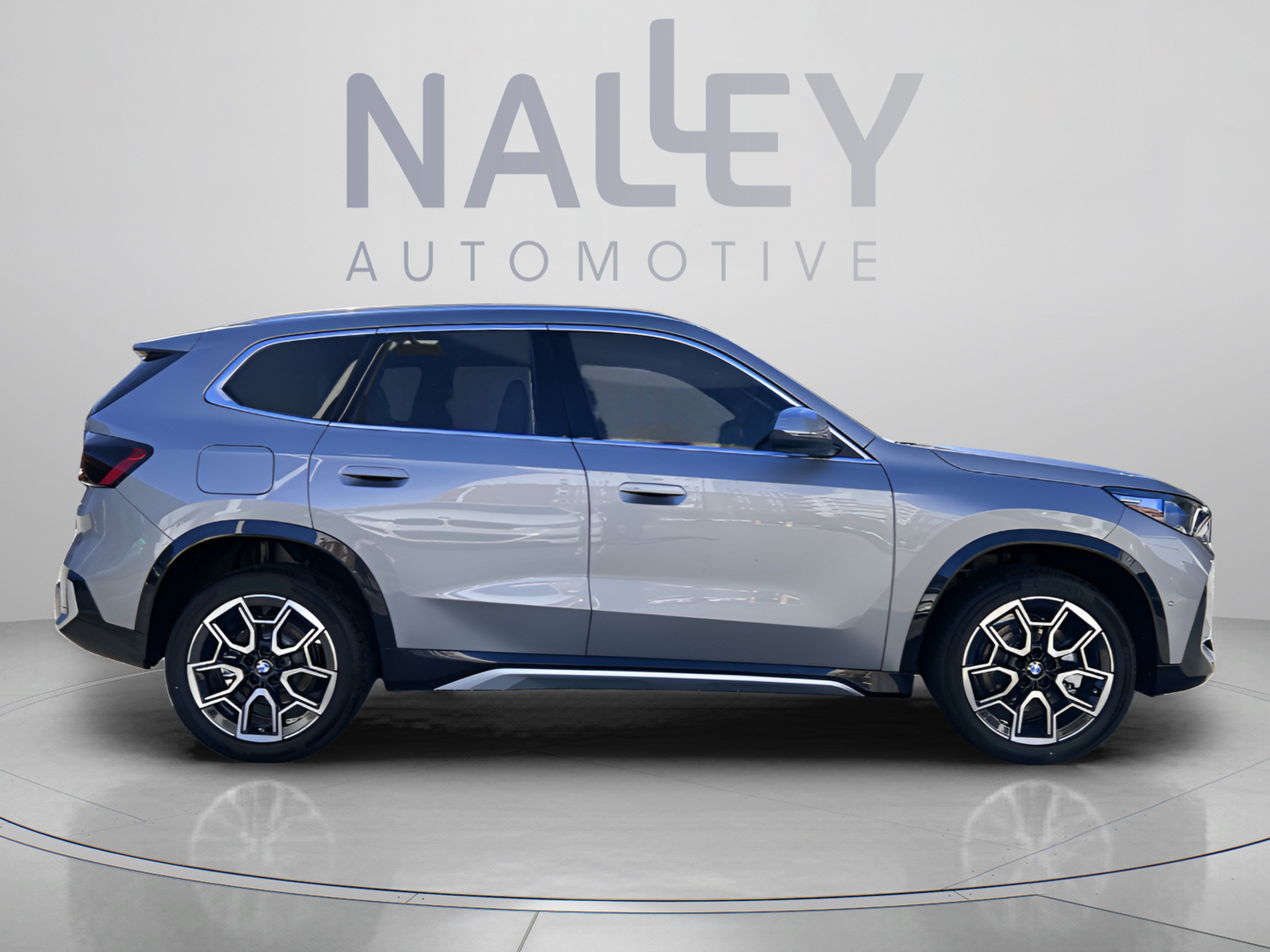 Used 2026 BMW X1 xDrive28i w/ Technology Package AWD/4WD image 5