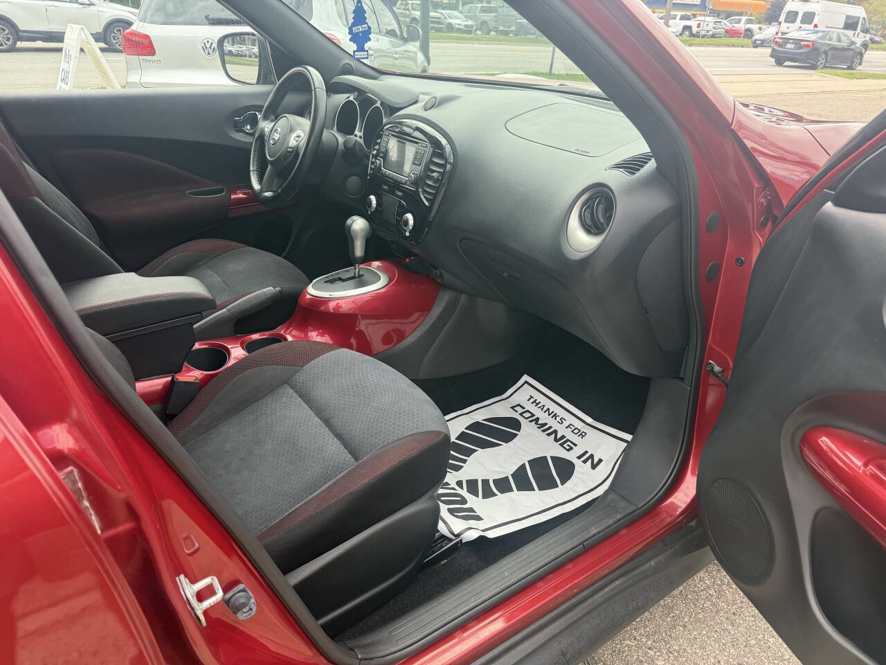 Used 2015 Nissan Juke SV image 9