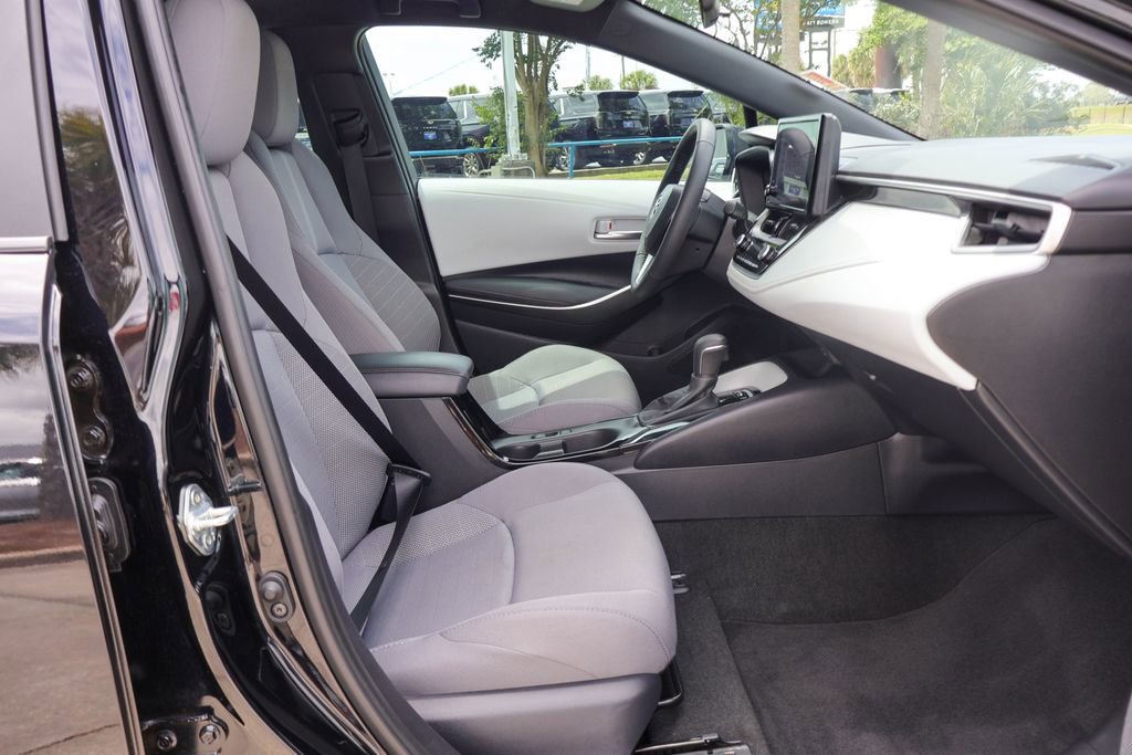 Used 2024 Toyota Corolla SE FWD image 9