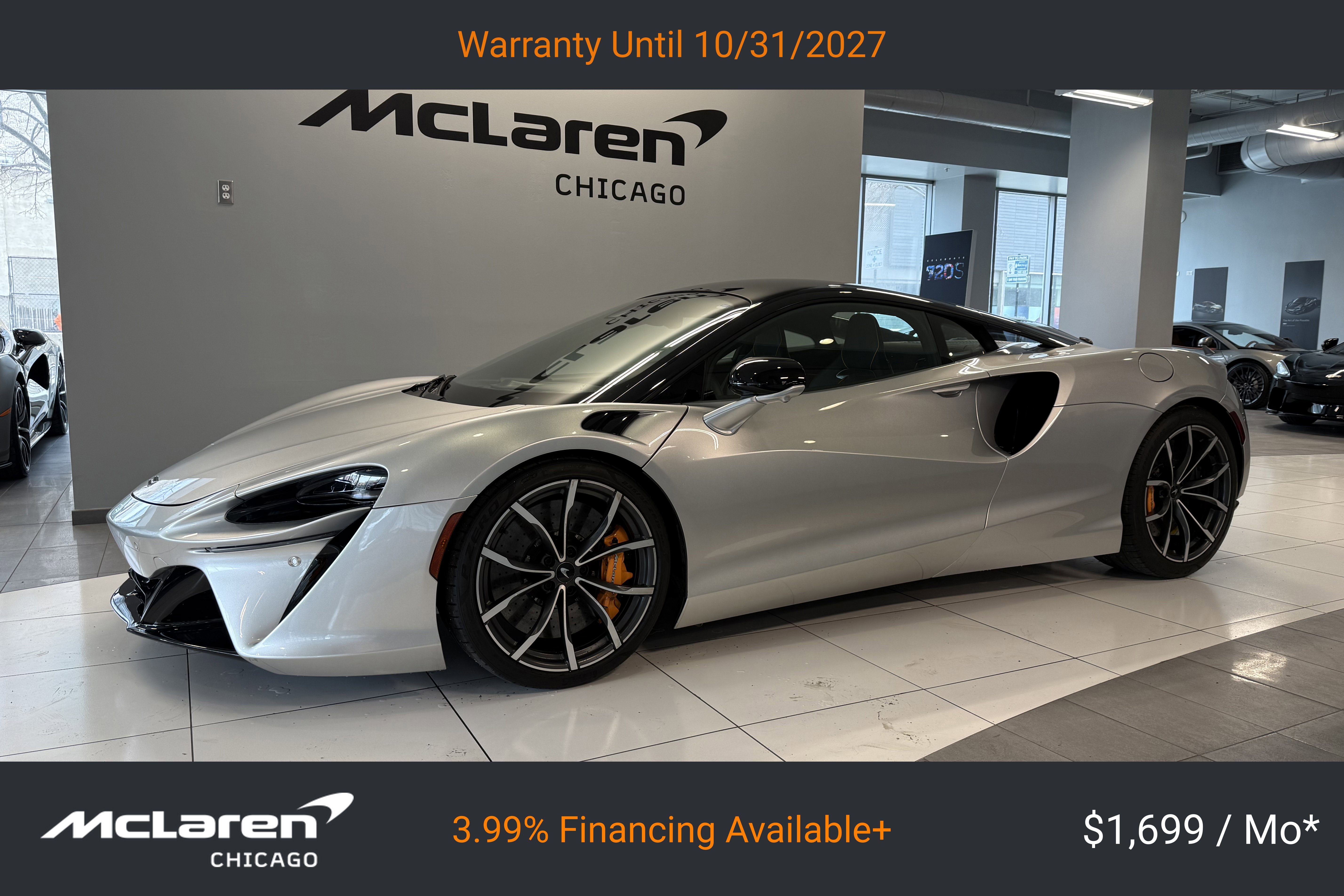 Used 2023 McLaren Artura image 1