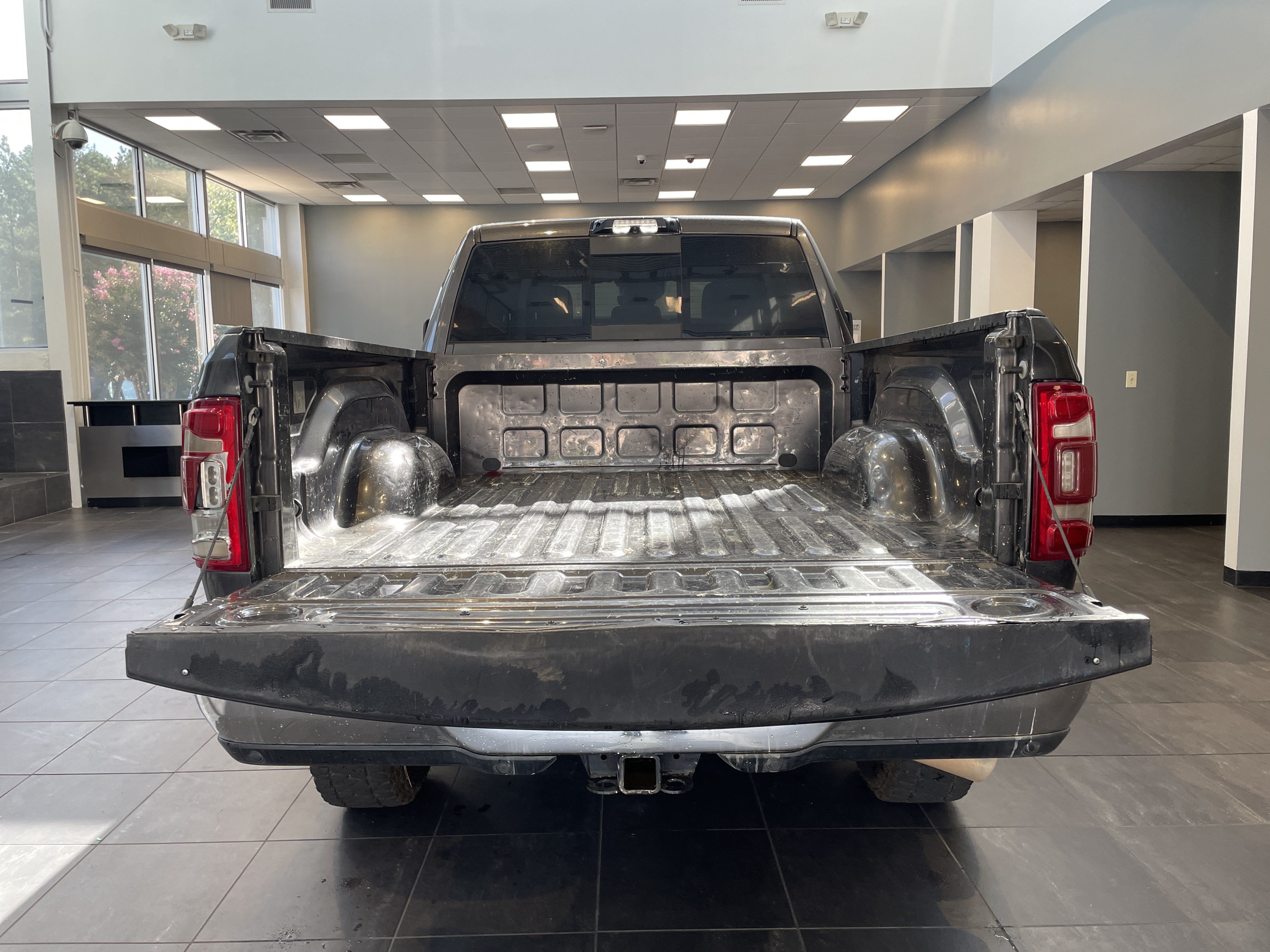 Used 2024 RAM 2500 Tradesman w/ Safety Group AWD/4WD image 34