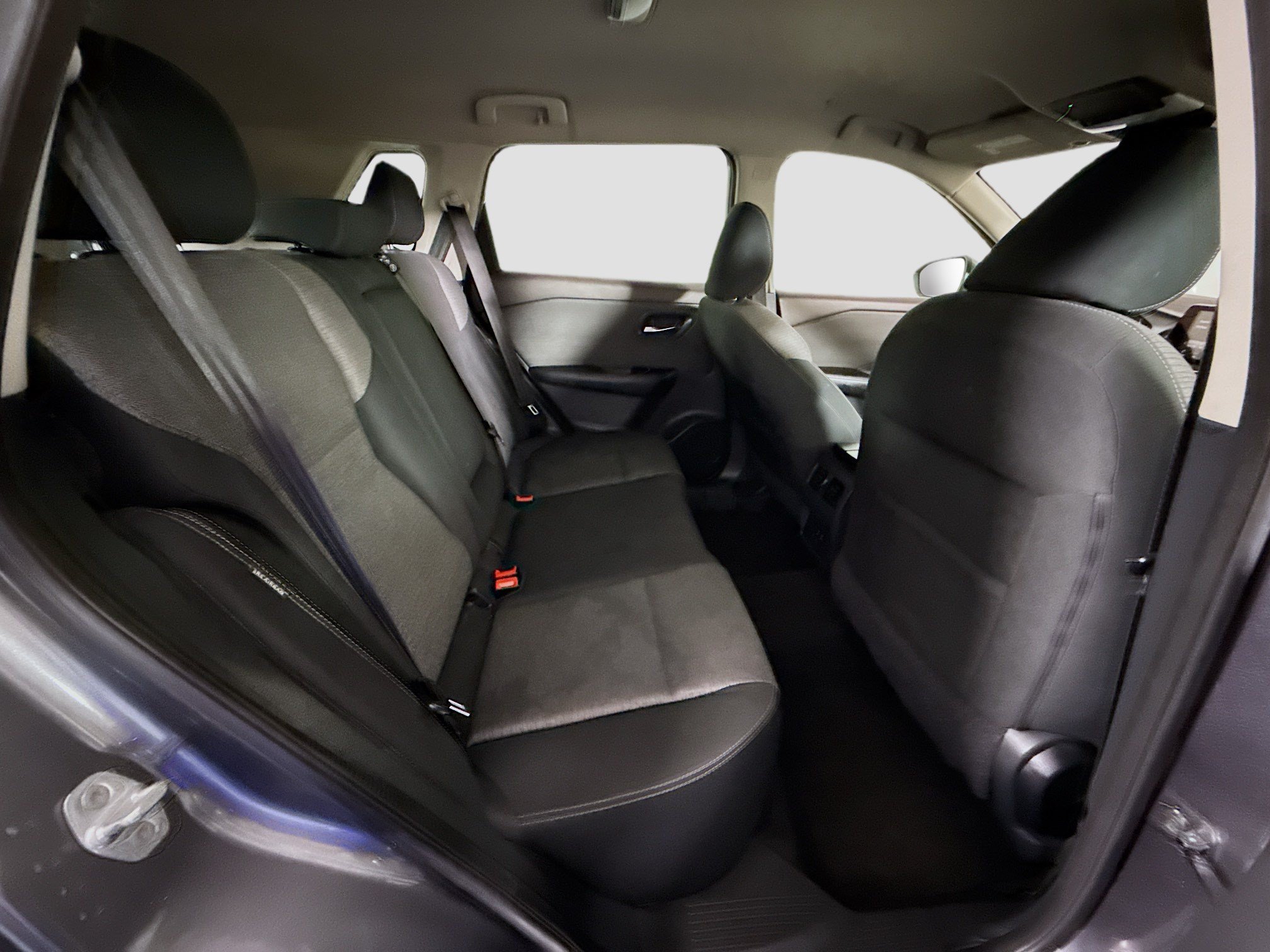 Used 2022 Nissan Rogue SV FWD image 27