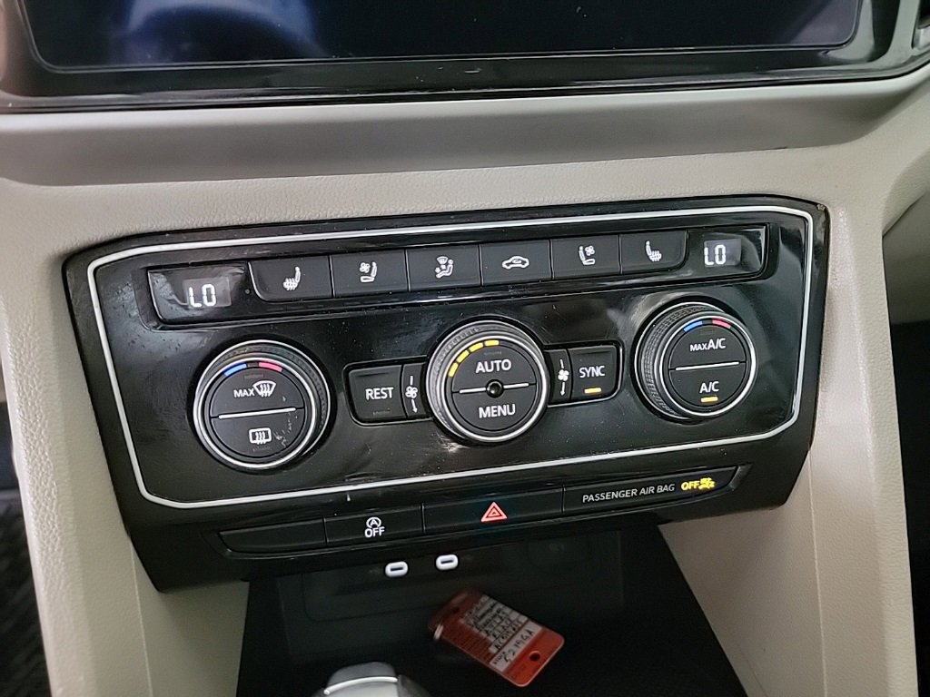 Used 2022 Volkswagen Atlas SEL Premium AWD/4WD image 16