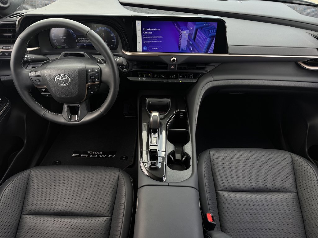 Used 2025 Toyota Crown Signia w/ Advanced Technology Package AWD/4WD image 12