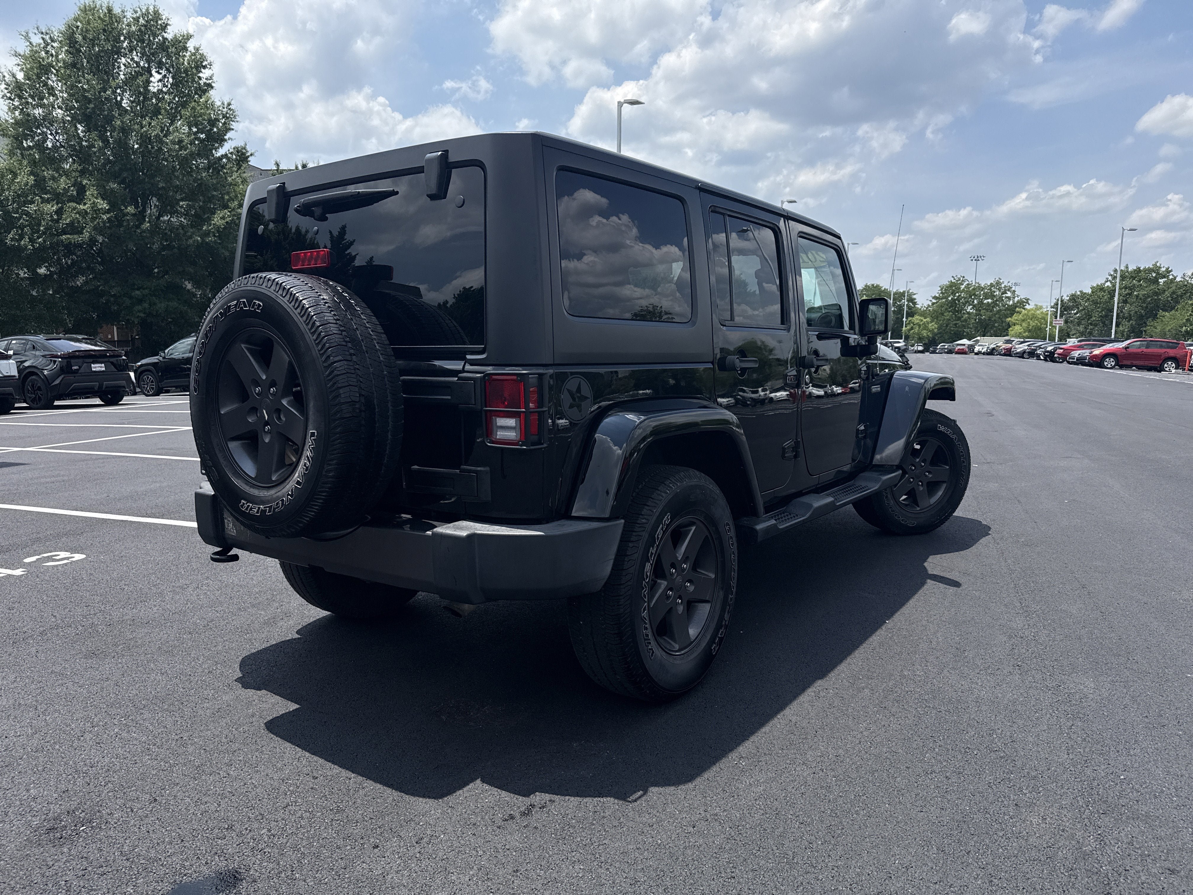 Used 2016 Jeep Wrangler Unlimited Sport AWD/4WD image 6