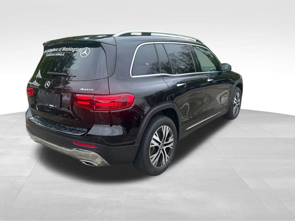 Used 2026 Mercedes-Benz GLB 250 4MATIC image 5