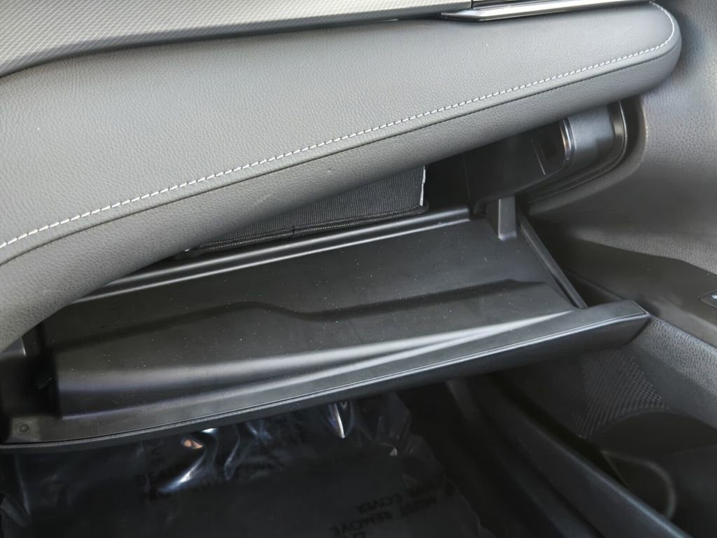 Used 2024 Toyota Camry SE image 21