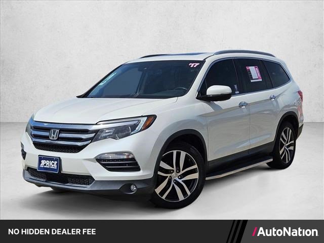 Used 2017 Honda Pilot Touring image 1