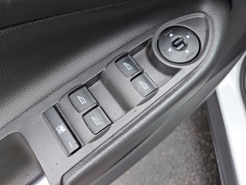 Used 2018 Ford Escape SEL FWD image 31
