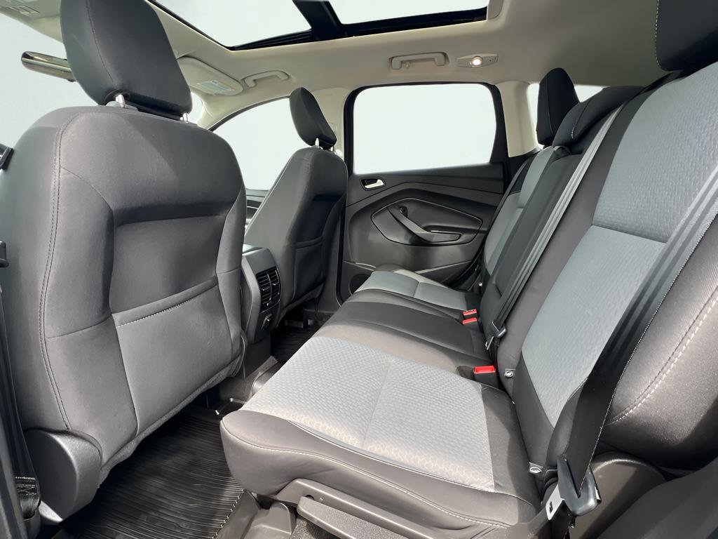 Used 2018 Ford Escape SE image 18