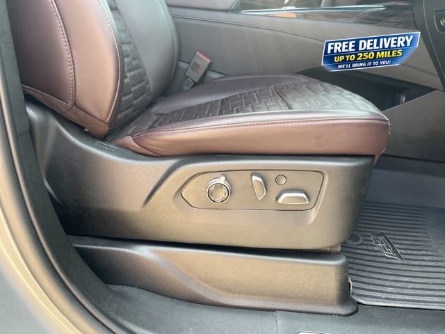 Used 2023 Cadillac Escalade V AWD/4WD image 24