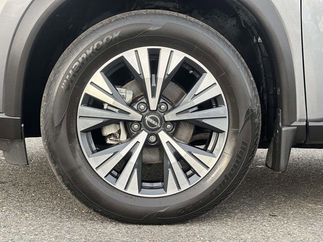 Used 2023 Nissan Rogue SV w/ SV Premium Package image 8