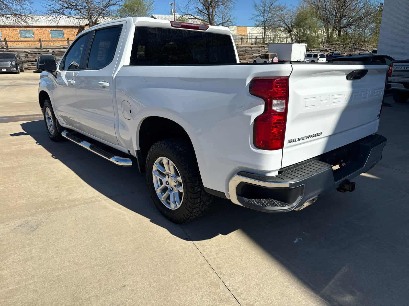 Used 2022 Chevrolet Silverado 1500 LT image 8