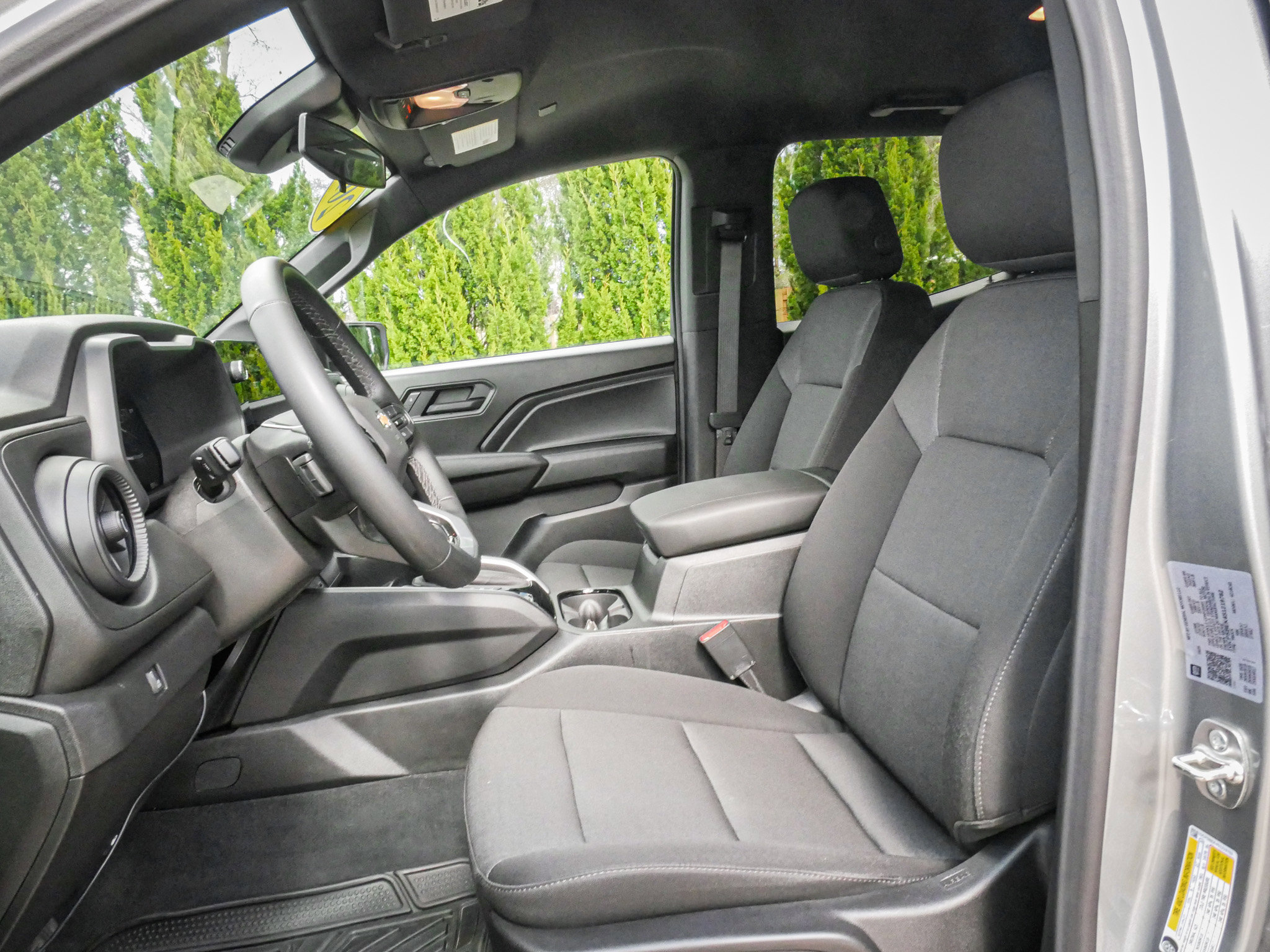 Used 2025 Chevrolet Colorado W/T w/ WT Custom Package image 16