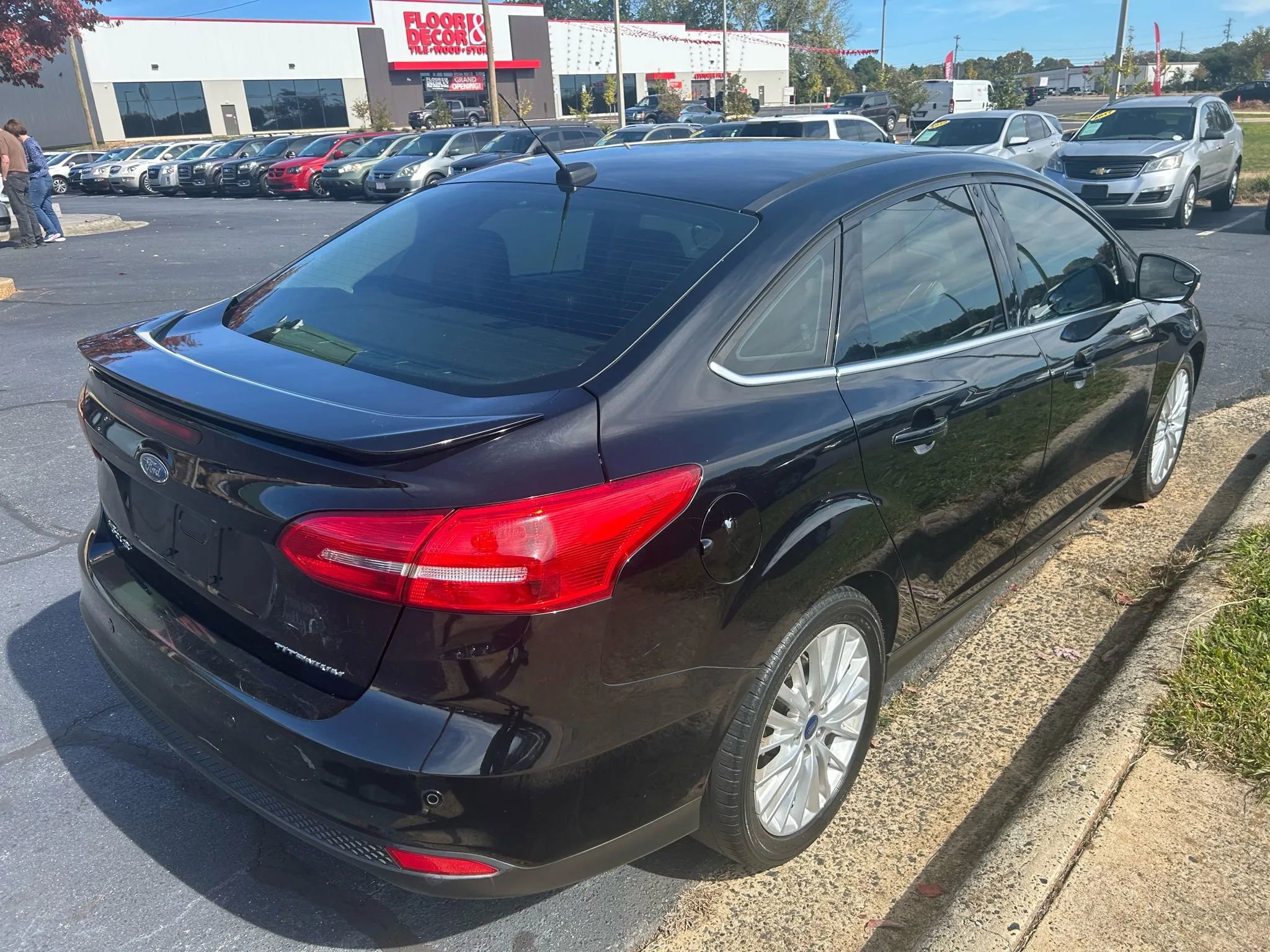 Used 2018 Ford Focus Titanium image 7