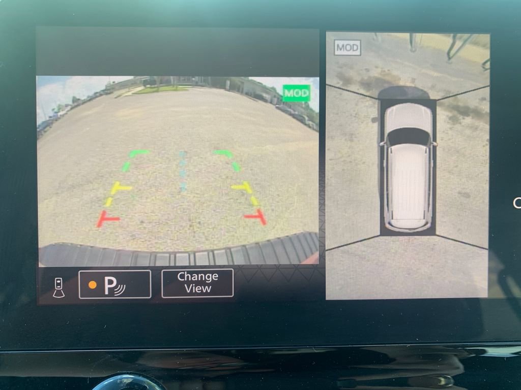 Used 2024 Nissan Armada Platinum w/ Captain's Chairs Package image 22