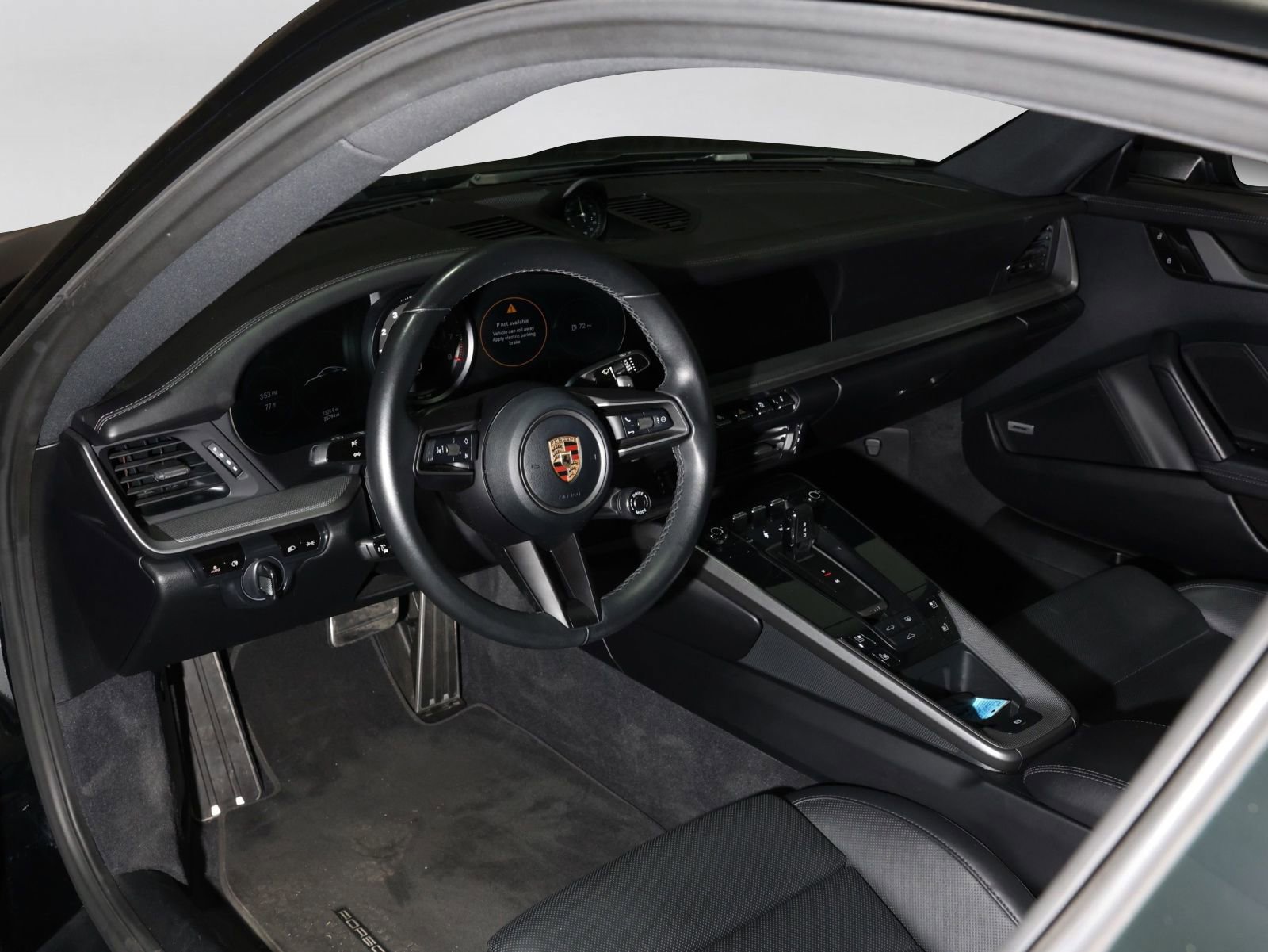 Used 2020 Porsche 911 Carrera w/ Premium Package RWD image 5