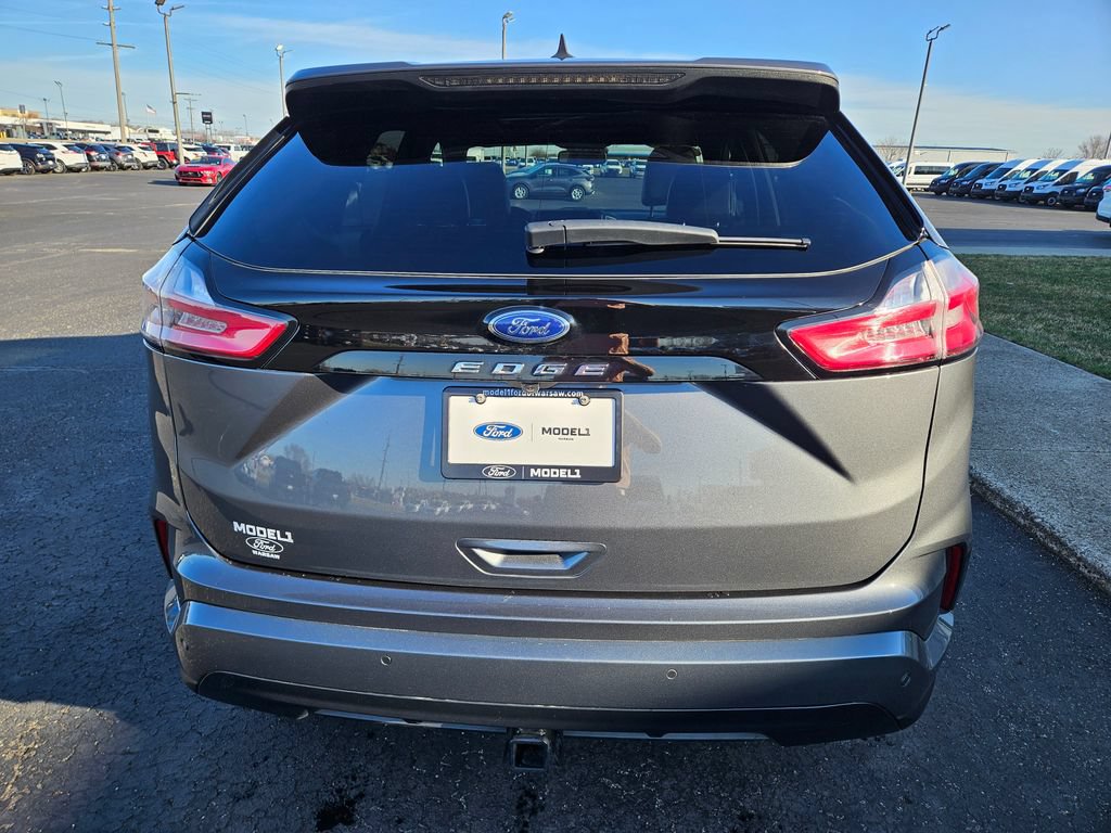 Used 2023 Ford Edge ST-Line w/ Class II Trailer Tow Package AWD/4WD image 7