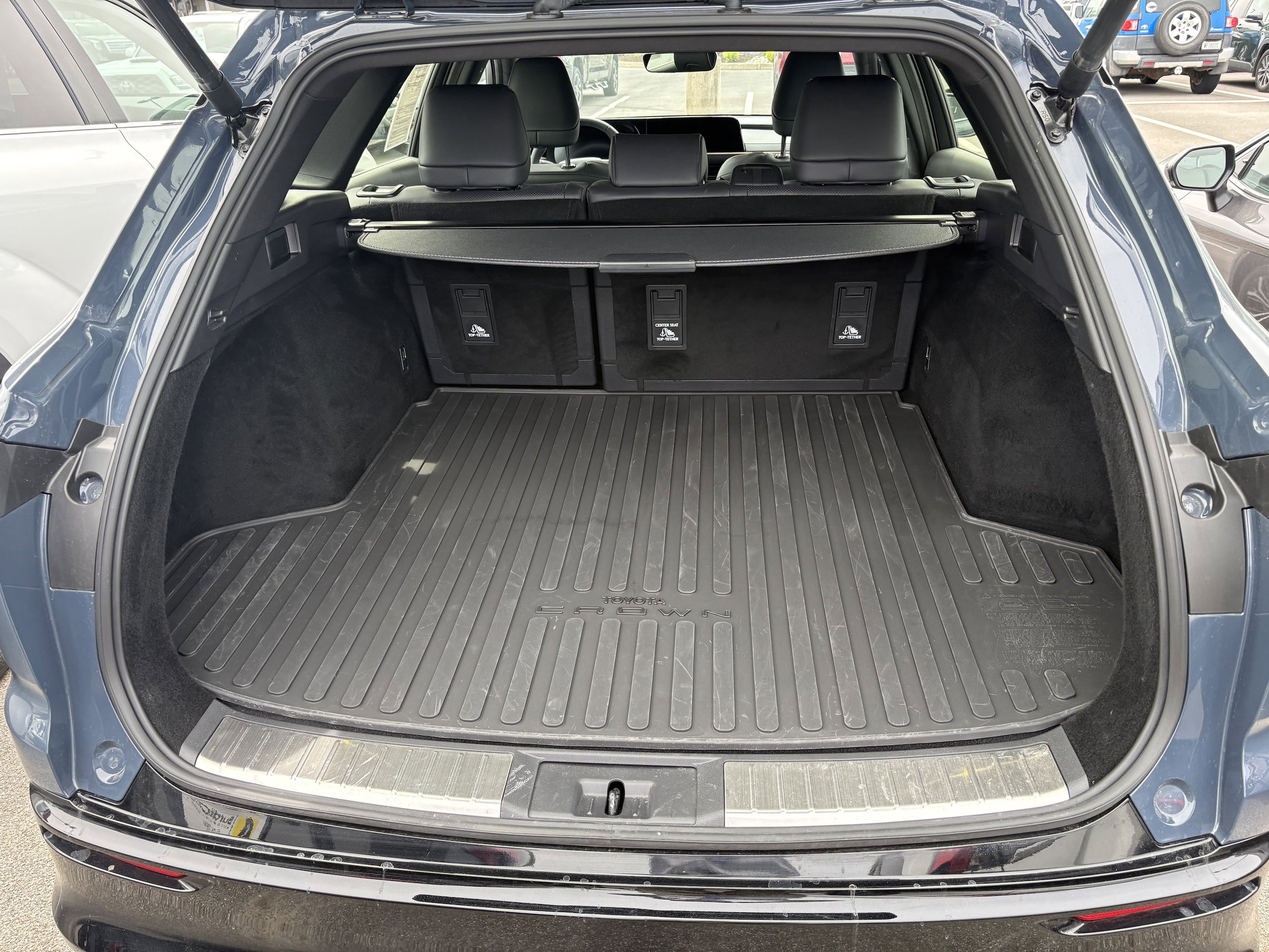 Used 2025 Toyota Crown Signia AWD/4WD image 8