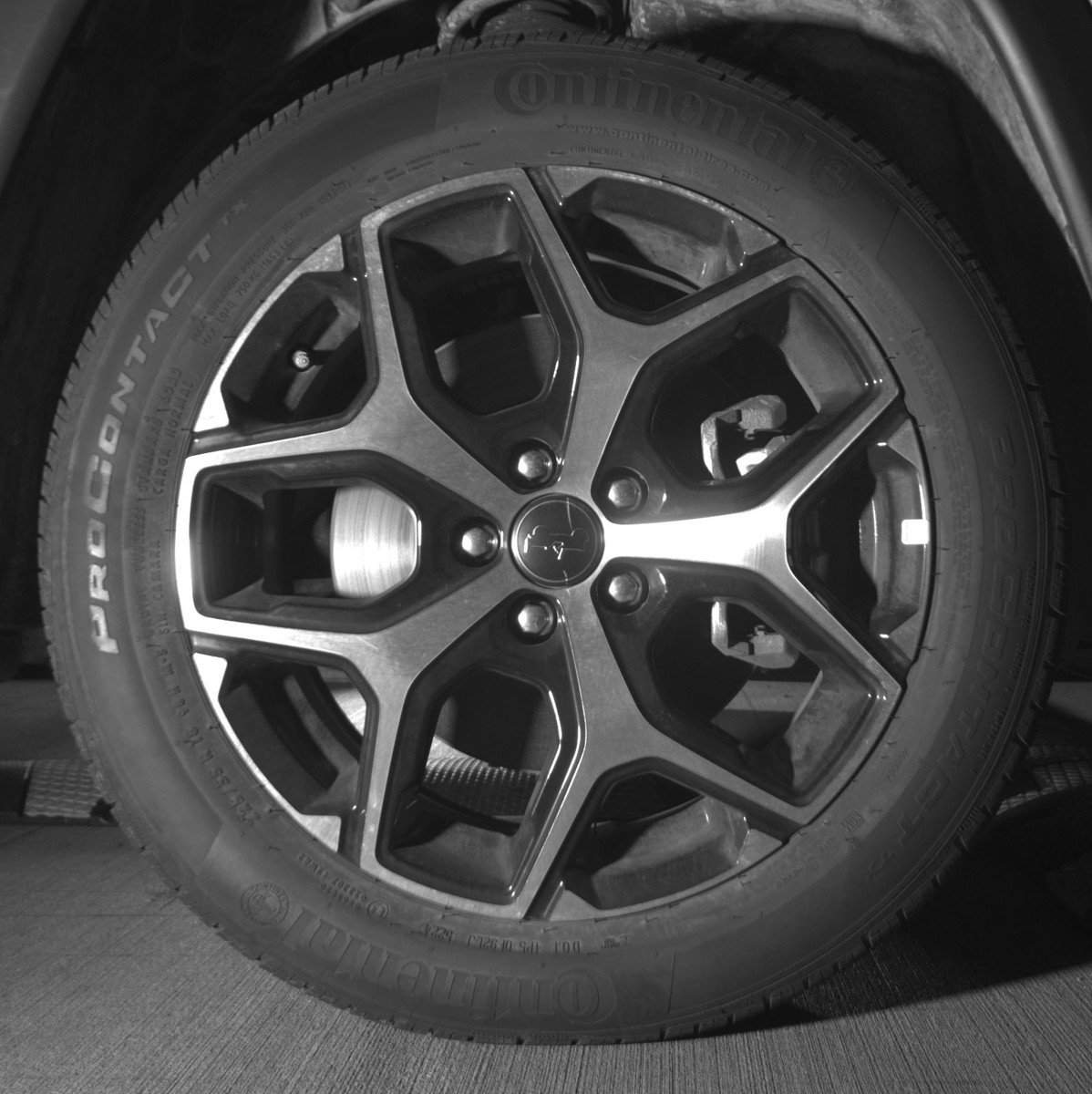 Used 2025 Jeep Compass Limited image 13