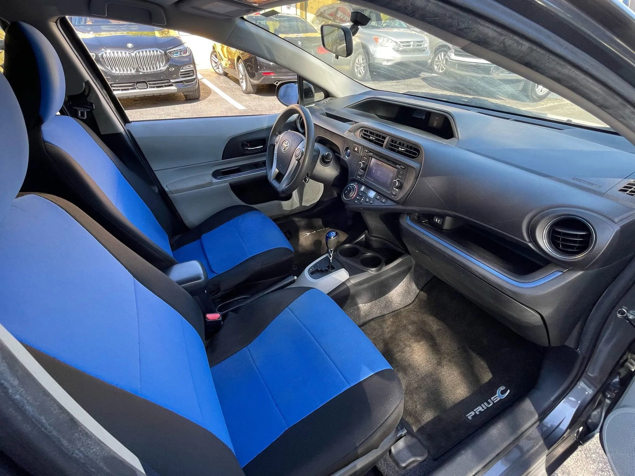 Used 2013 Toyota Prius C One image 22