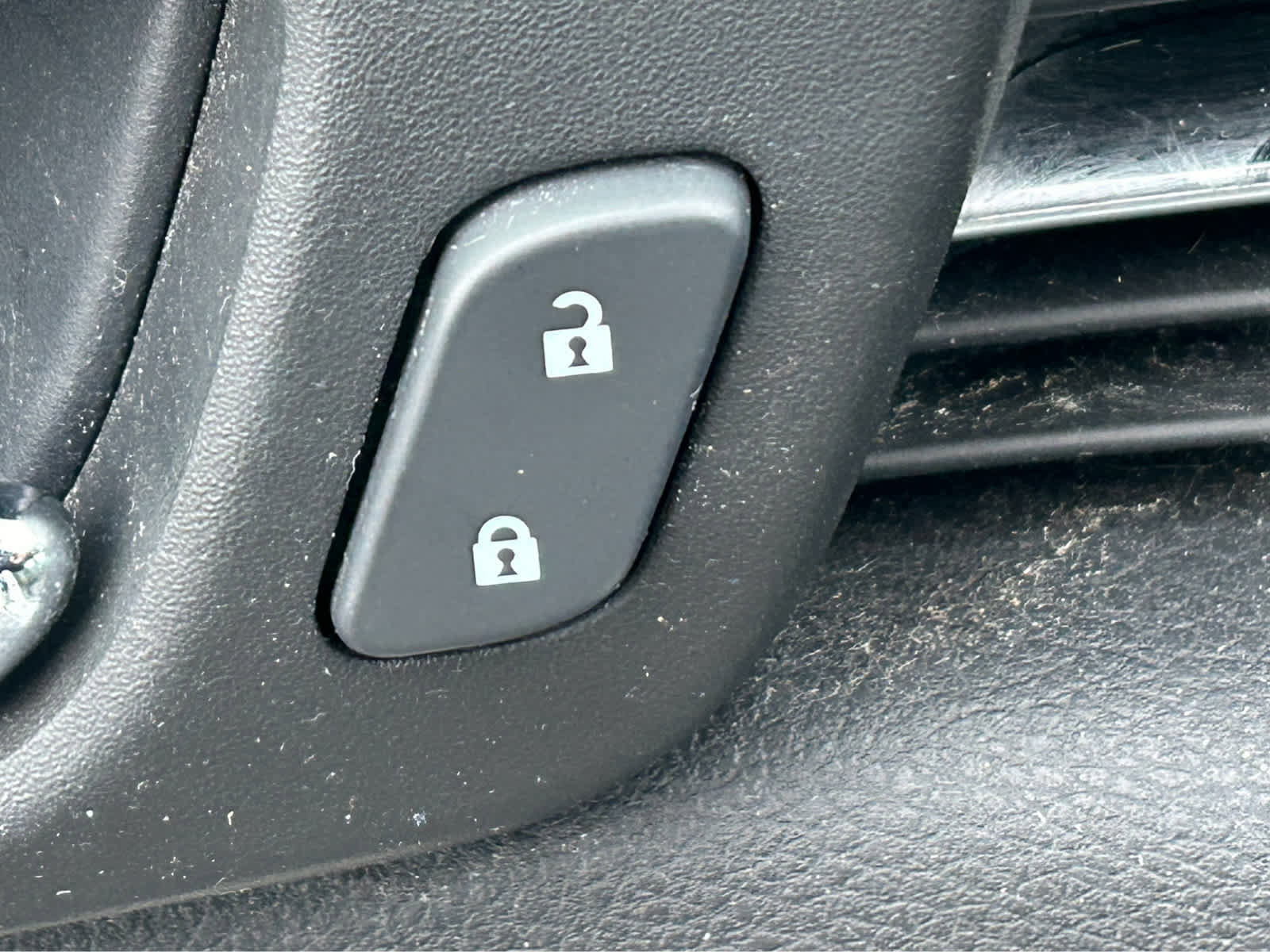 Used 2015 Chevrolet Malibu LS FWD image 16