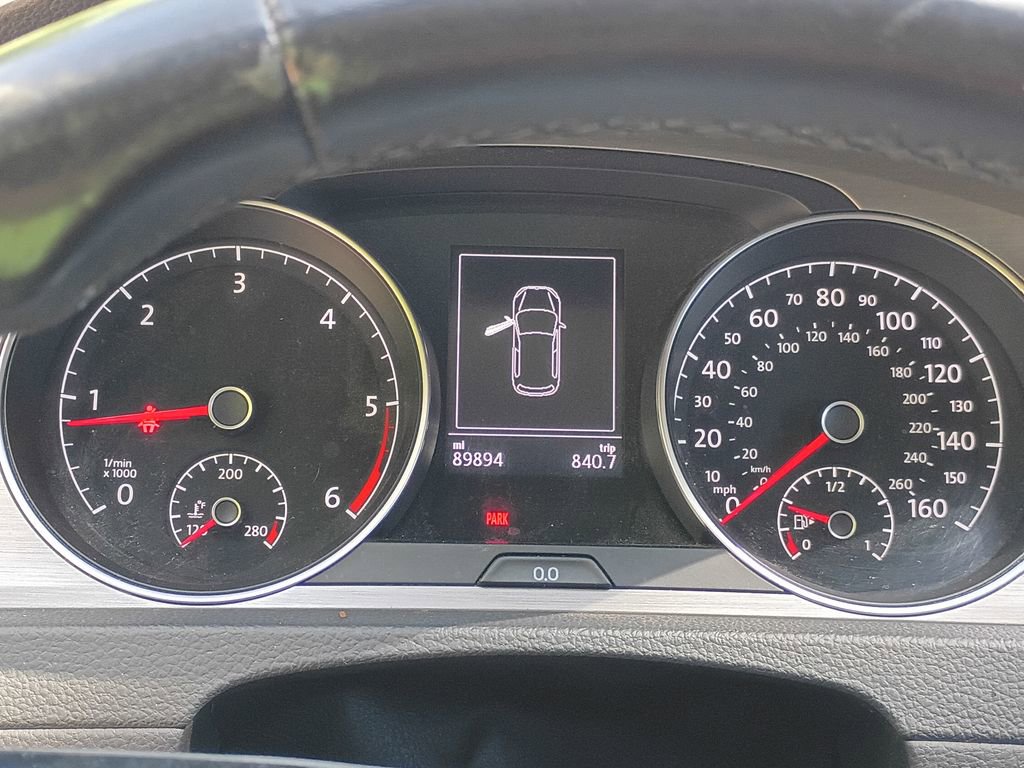 Used 2015 Volkswagen Golf TDI S FWD image 15