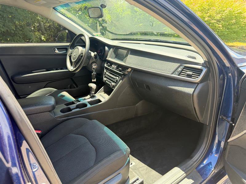 Used 2018 Kia Optima LX FWD image 11