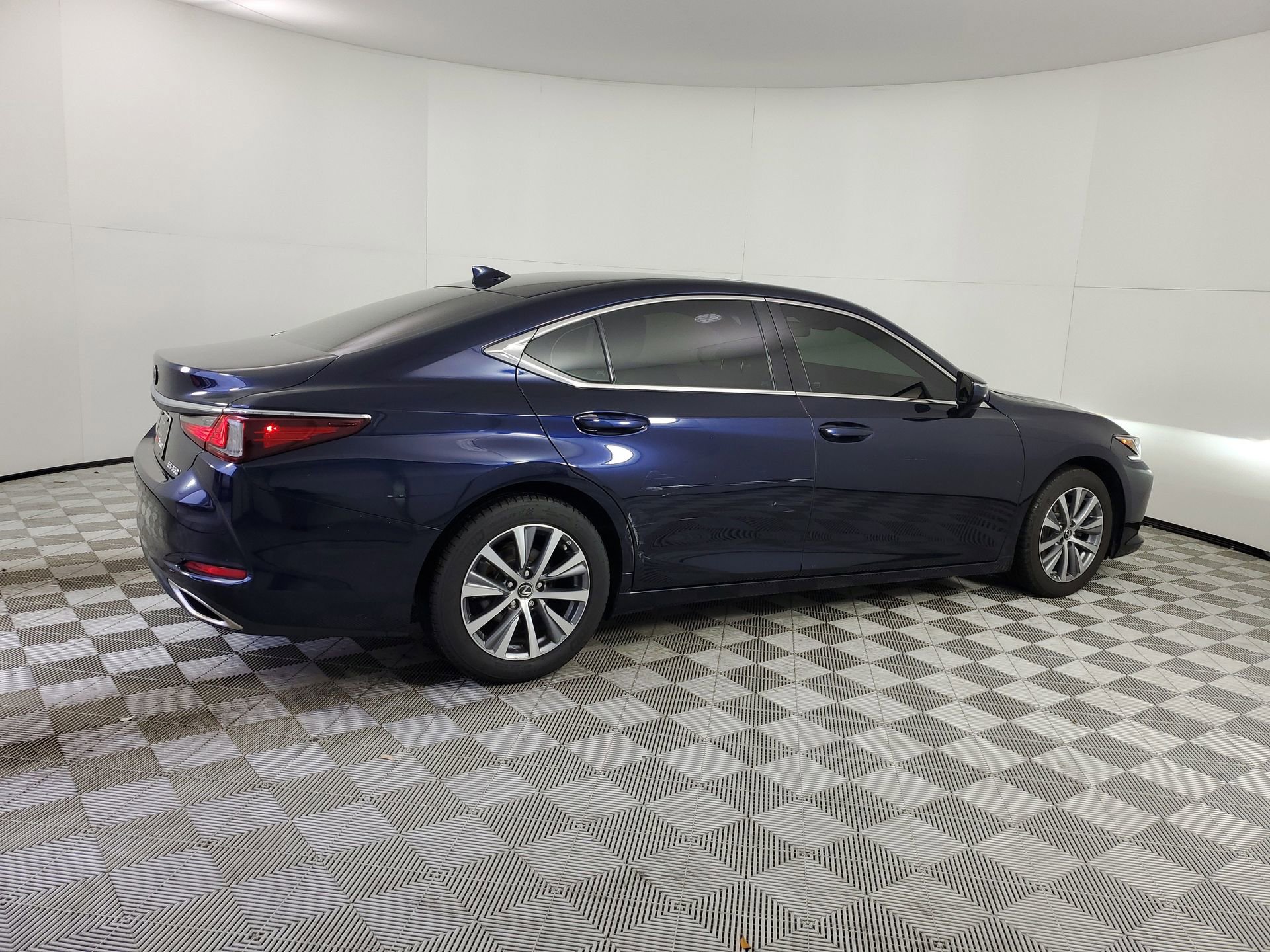 Used 2020 Lexus ES 350 w/ Premium Package image 11