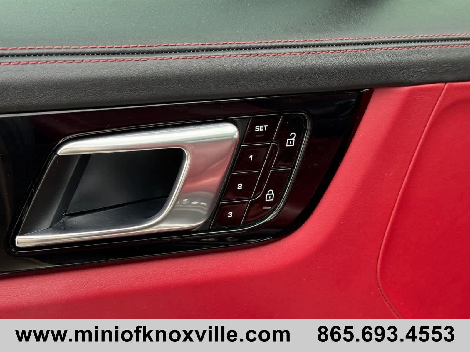 Used 2019 Porsche Cayenne image 12