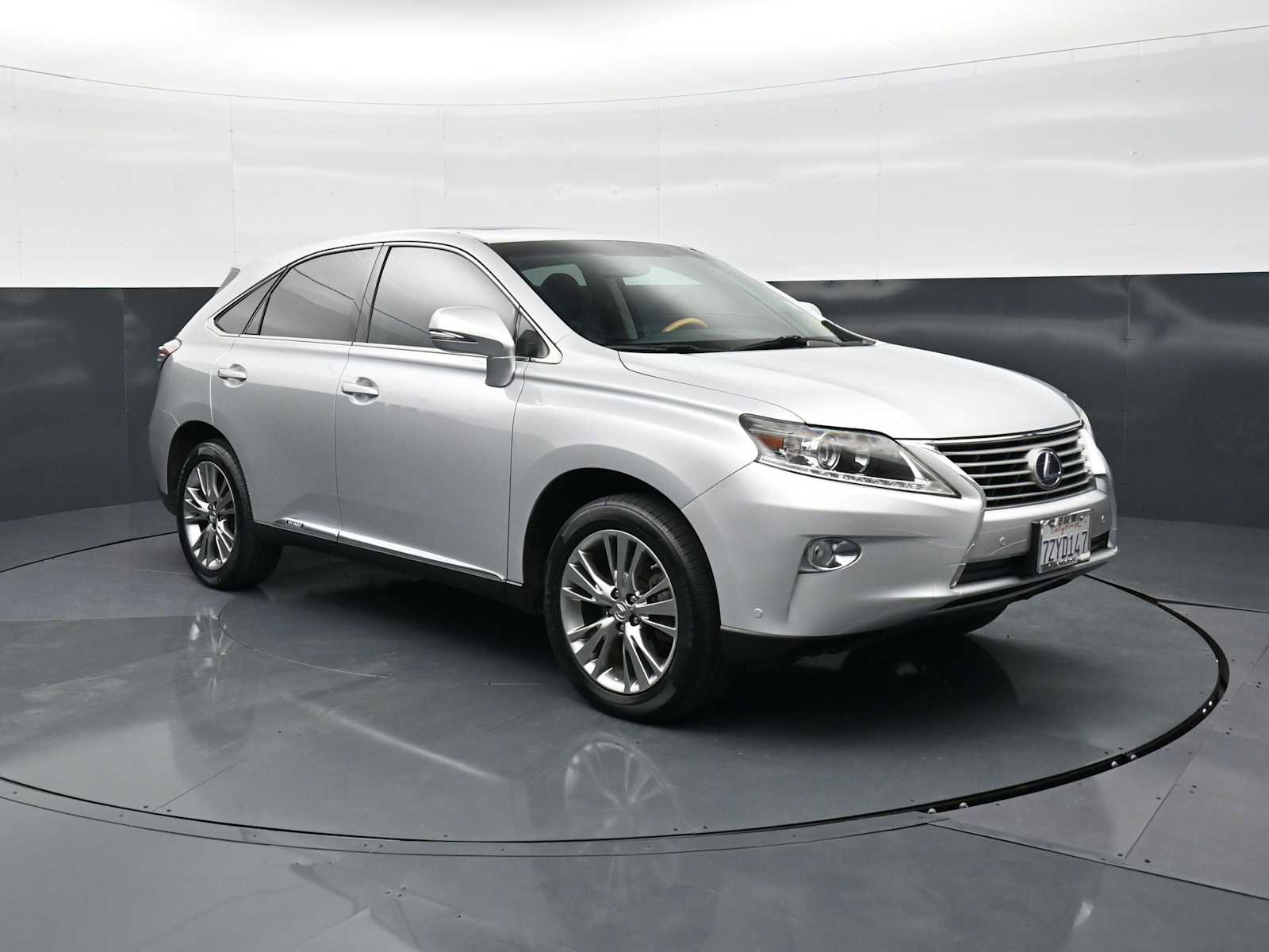 Used 2014 Lexus RX 450h FWD image 3