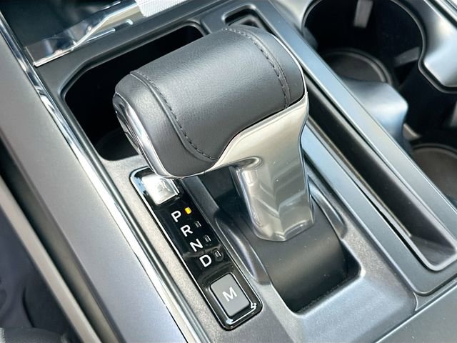 Used 2025 Ford F150 Lariat w/ Equipment Group 501A Mid AWD/4WD image 17