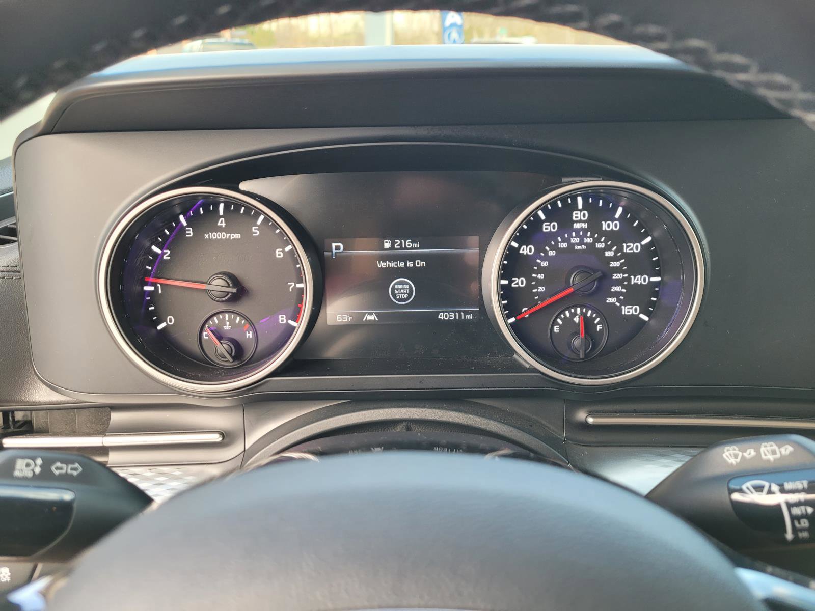 Used 2024 Kia Carnival LX image 27