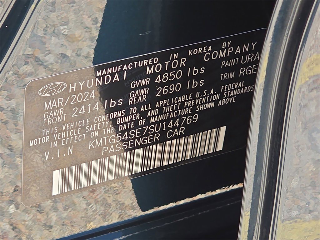 Used 2025 Genesis G70 3.3T Advanced image 34