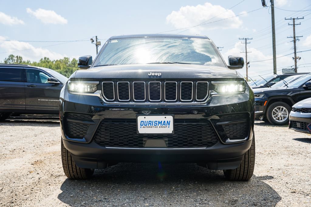 New 2025 Jeep Grand Cherokee Laredo X w/ Luxury Tech Group I image 2