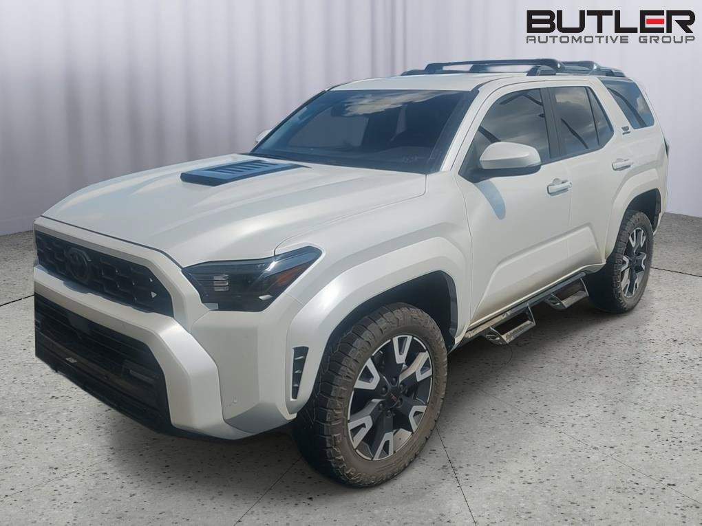 Used 2025 Toyota 4Runner TRD Sport AWD/4WD image 1