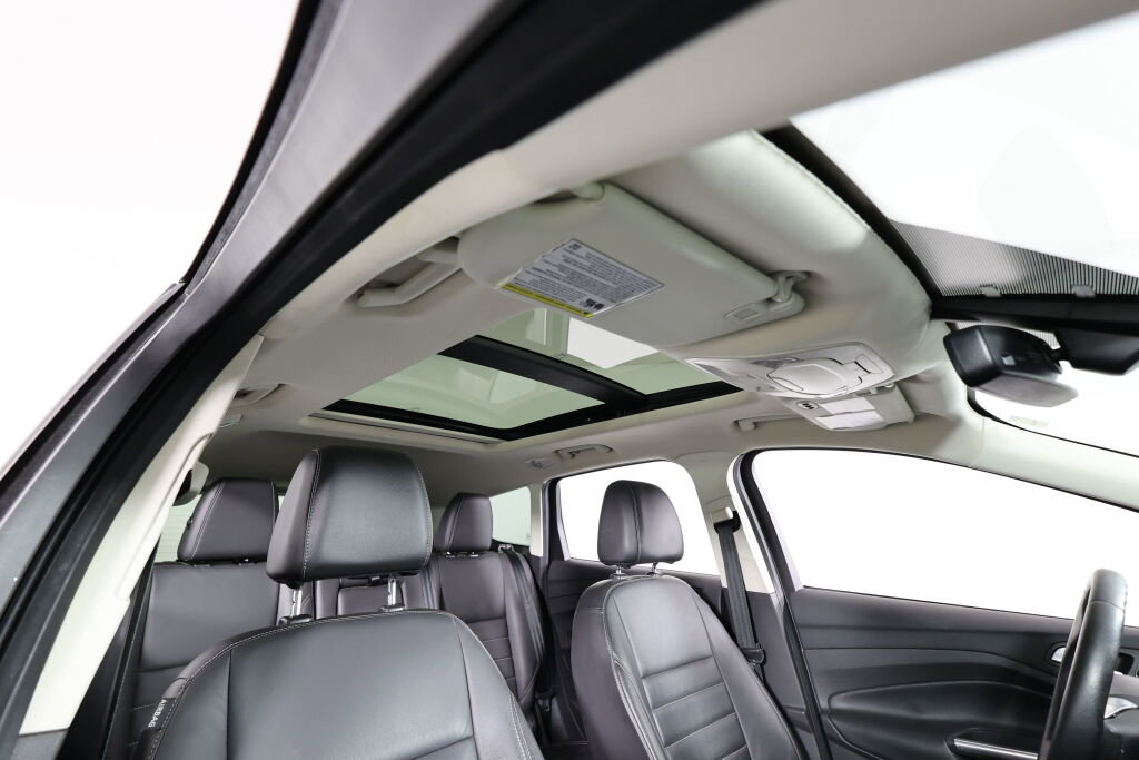 Used 2016 Ford Escape Titanium image 40